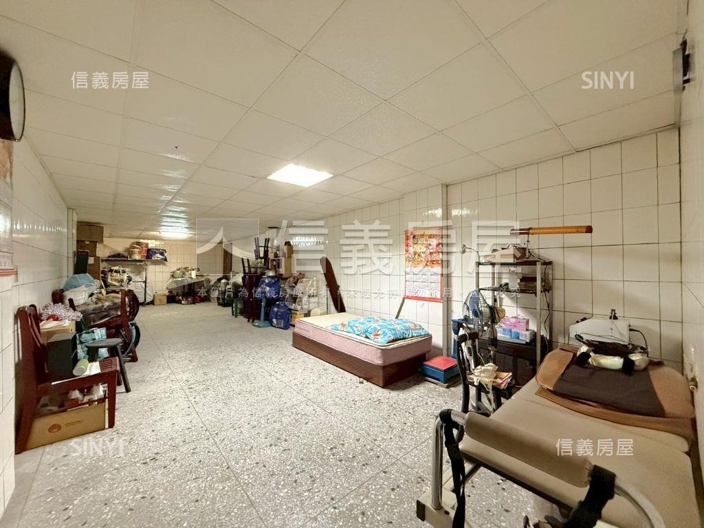 西區臨路大地坪透天房屋室內格局與周邊環境