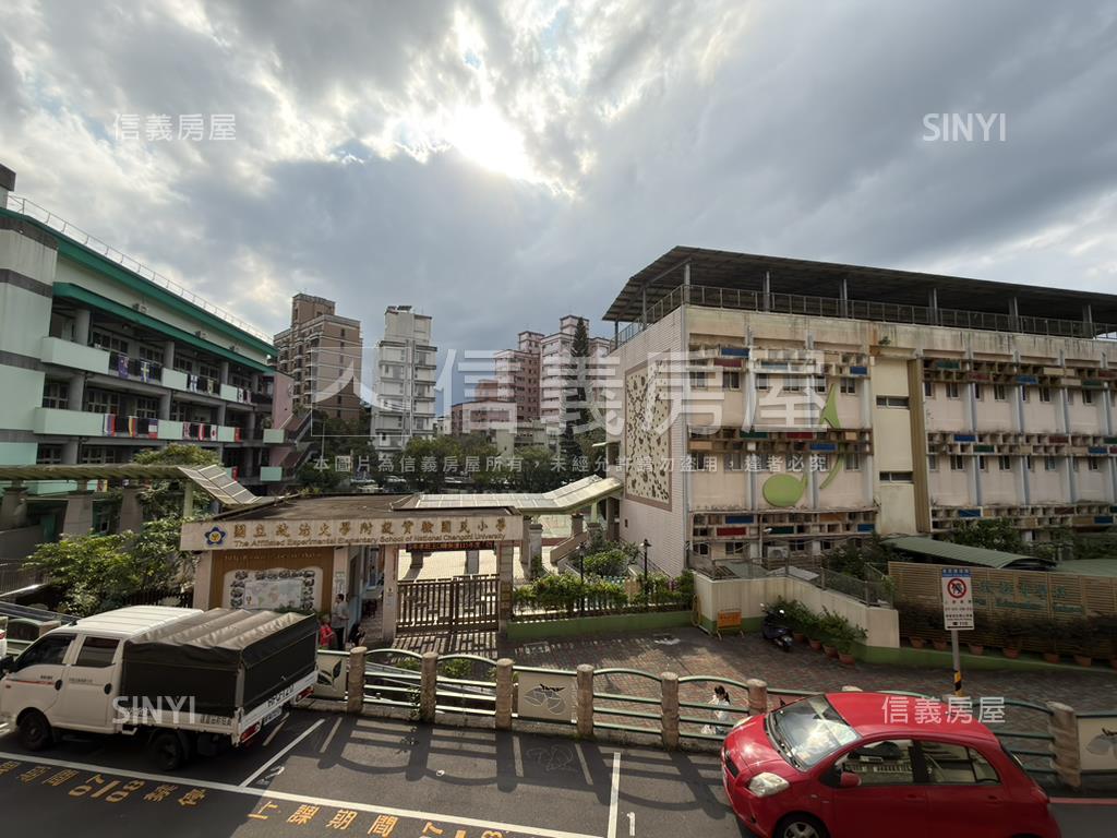 政大遠景˙唯美邊間大空間房屋室內格局與周邊環境
