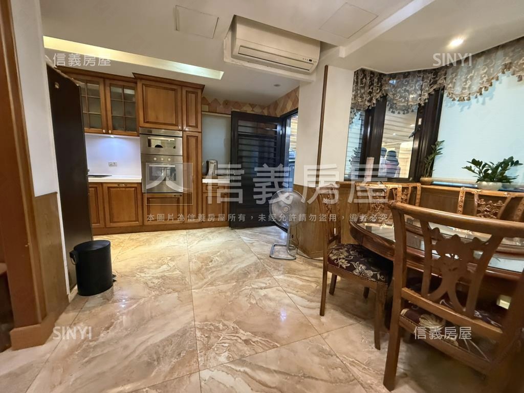 北市稀有獨棟別墅房屋室內格局與周邊環境