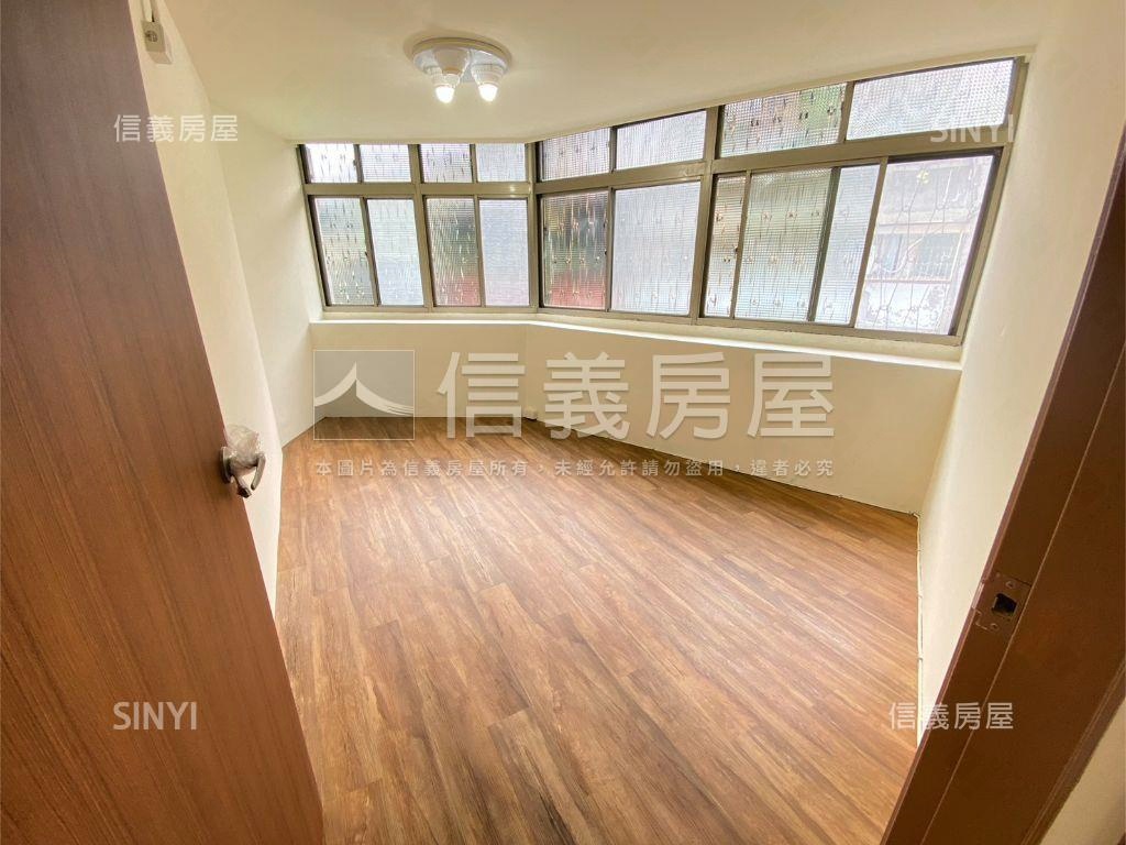 近捷運青年公園２＋１房房屋室內格局與周邊環境