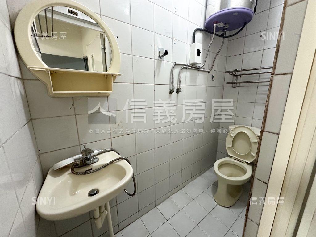 近逢甲店面保值套房增利王房屋室內格局與周邊環境