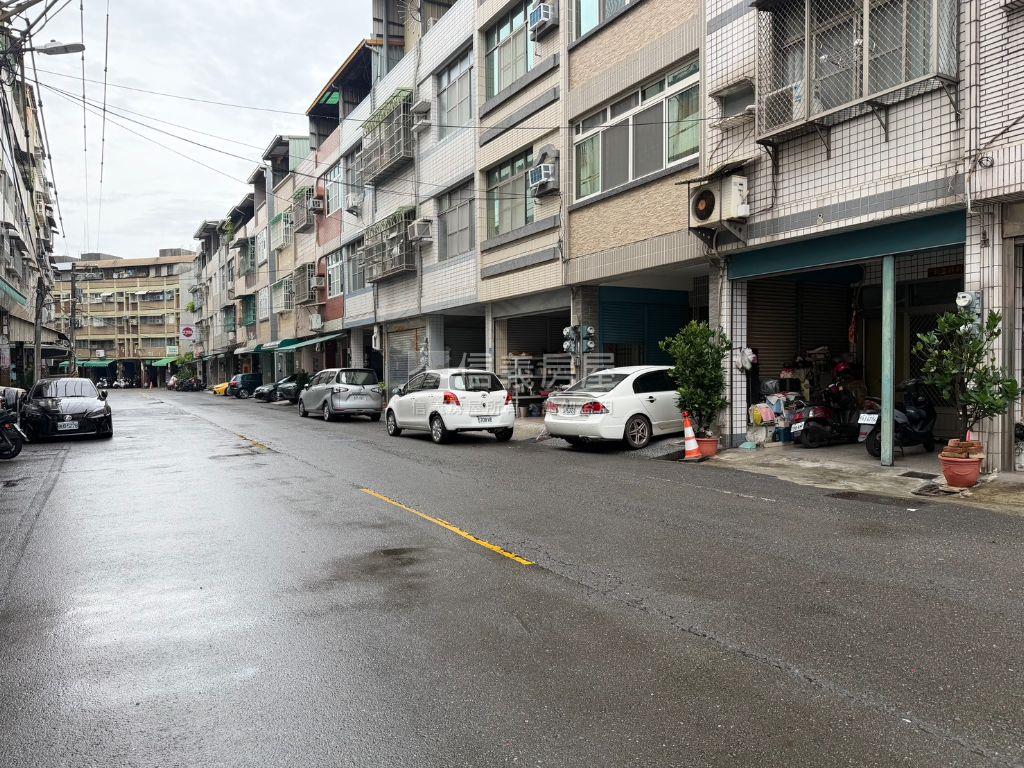 近大明商圈正街三角窗店面房屋室內格局與周邊環境