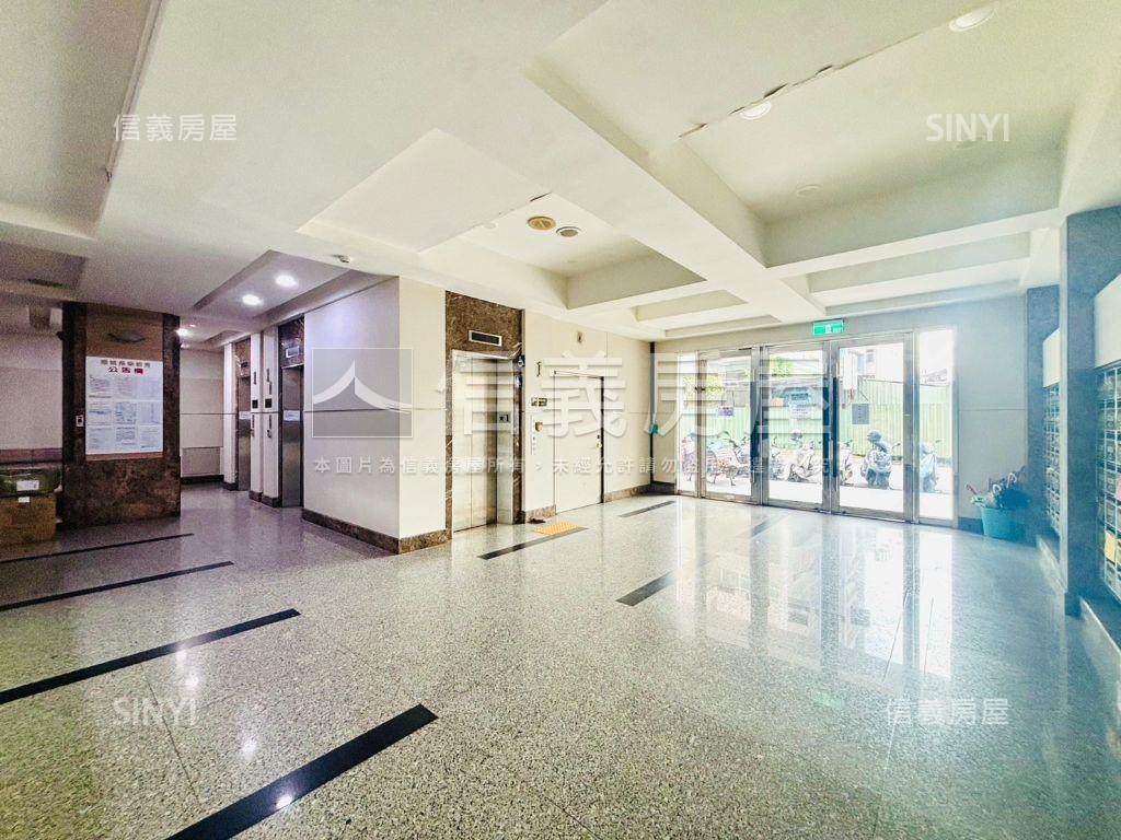 成大｜長榮新秀採光套房房屋室內格局與周邊環境