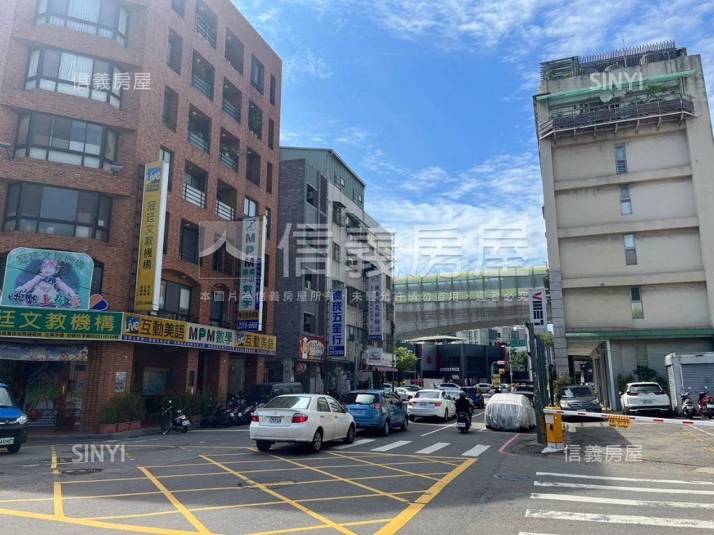 極其稀有！四期近捷運素地房屋室內格局與周邊環境
