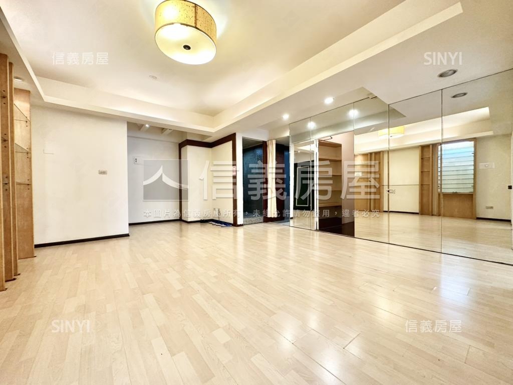 鑫園｜近南屯捷站小資２房房屋室內格局與周邊環境