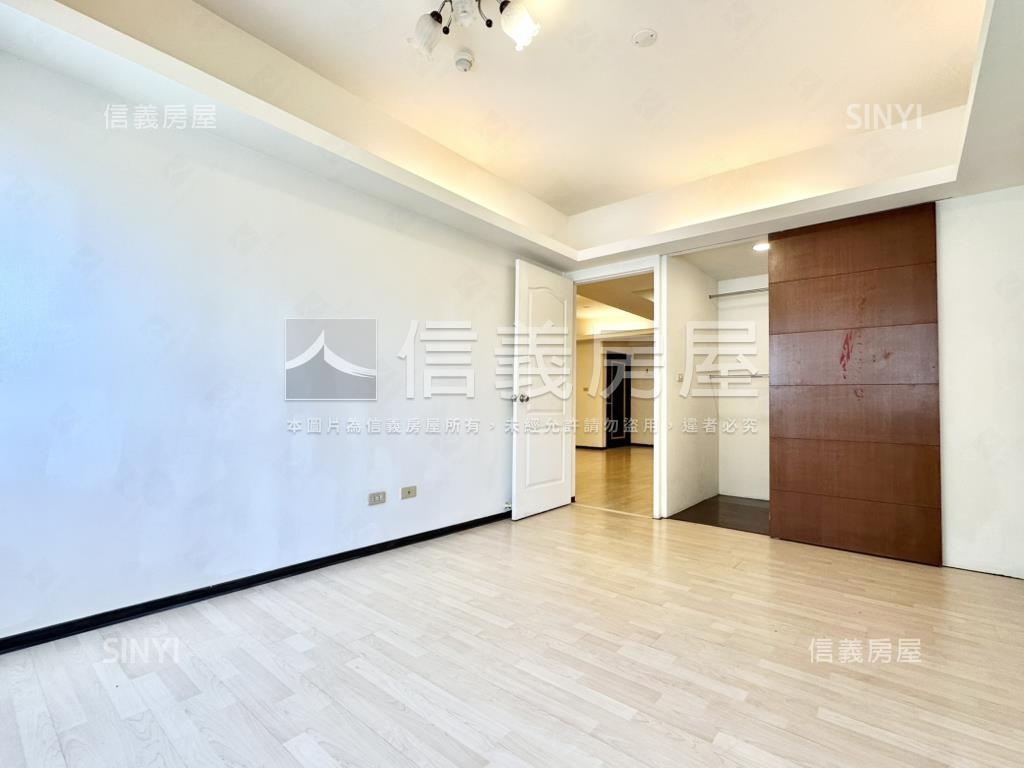 鑫園｜近南屯捷站小資２房房屋室內格局與周邊環境