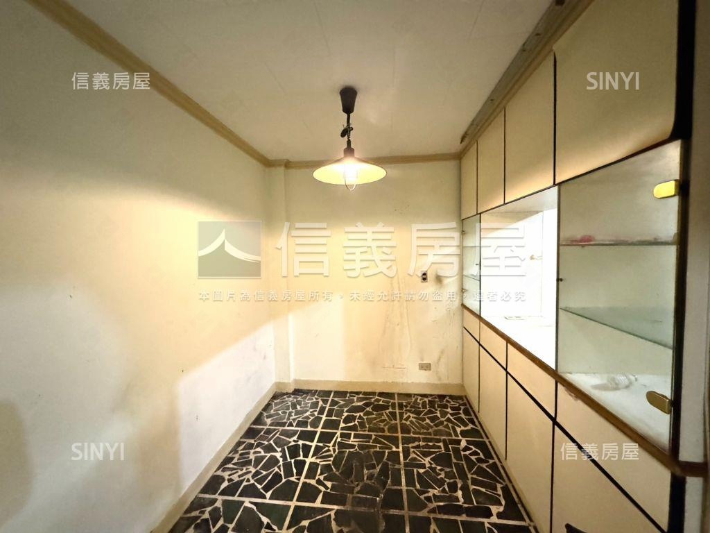 江翠膝蓋救星稀有釋出房屋室內格局與周邊環境