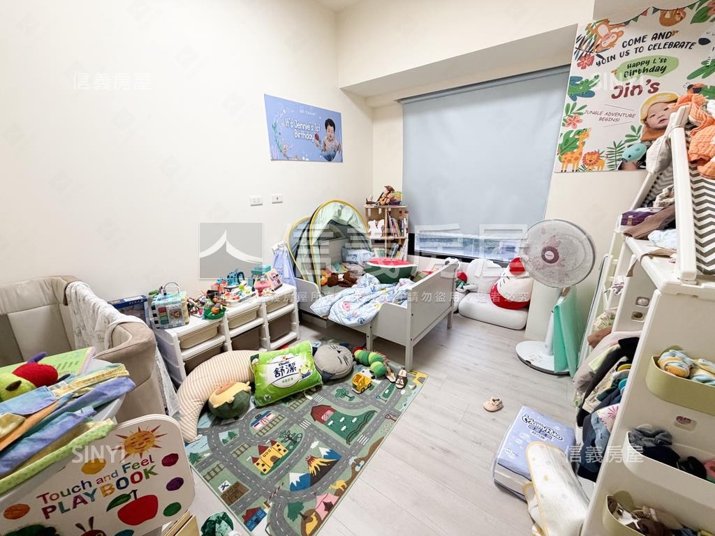 文學苑．三房雙衛浴開窗房屋室內格局與周邊環境