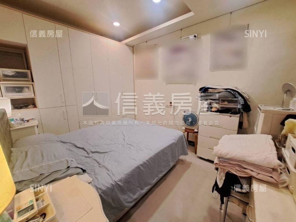 面公園綠意溫馨頂加房屋室內格局與周邊環境