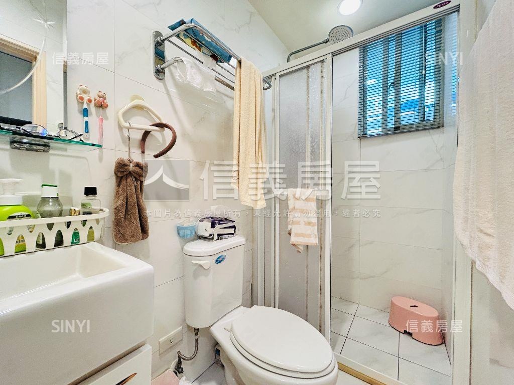 面公園綠意溫馨頂加房屋室內格局與周邊環境