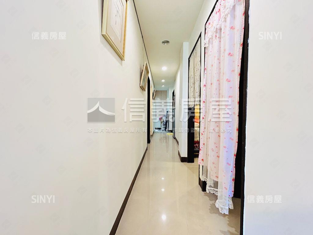 面公園綠意溫馨頂加房屋室內格局與周邊環境