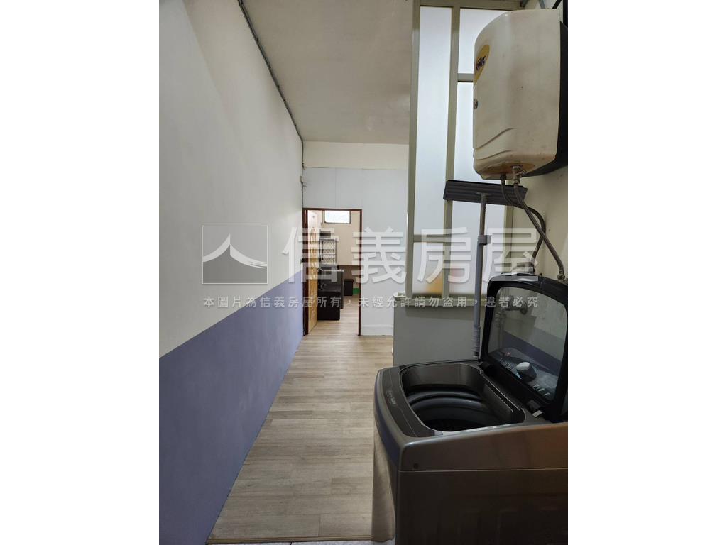 正孝德路角間店面房屋室內格局與周邊環境