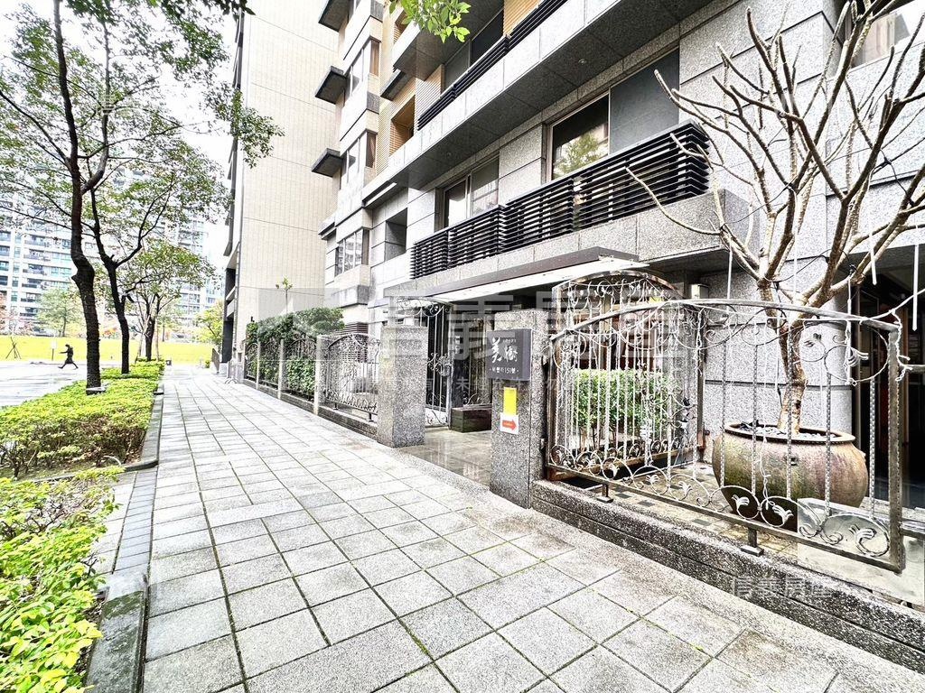 美樹邊間三房車位稀有釋出房屋室內格局與周邊環境