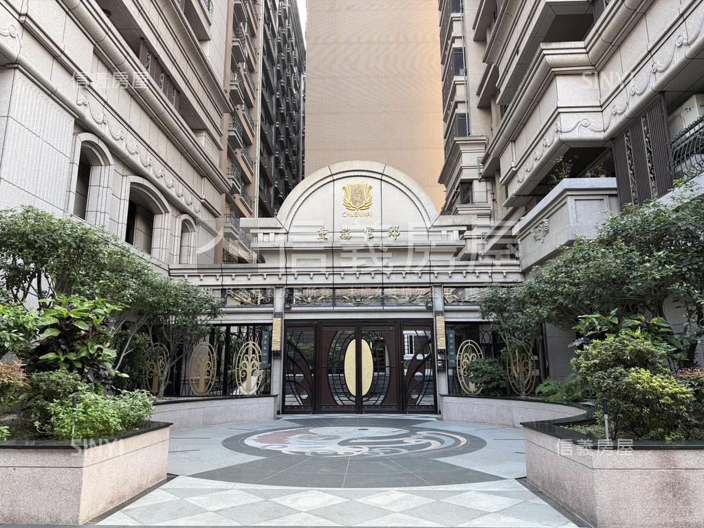 近未來捷運面公園重揚豪邸房屋室內格局與周邊環境