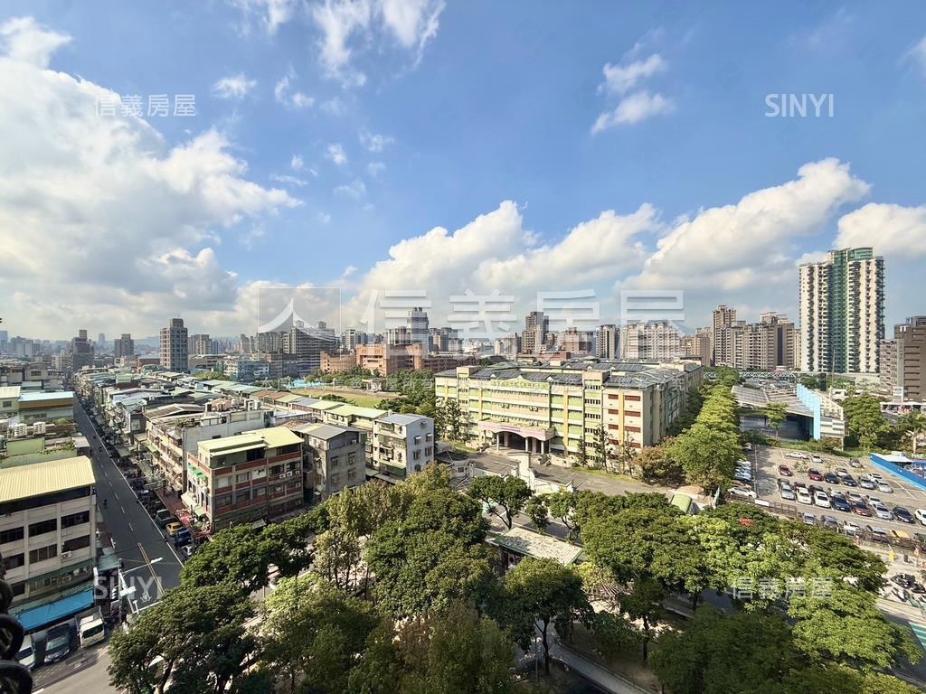 近未來捷運面公園重揚豪邸房屋室內格局與周邊環境