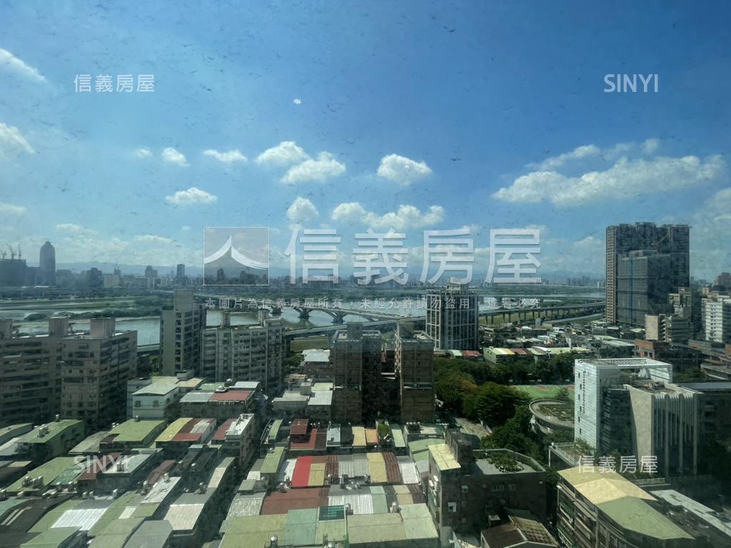 圓富登峰●高樓旖旎風光房屋室內格局與周邊環境