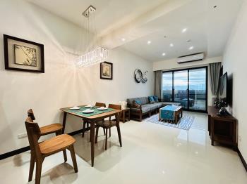 圓富登峰●高樓旖旎風光