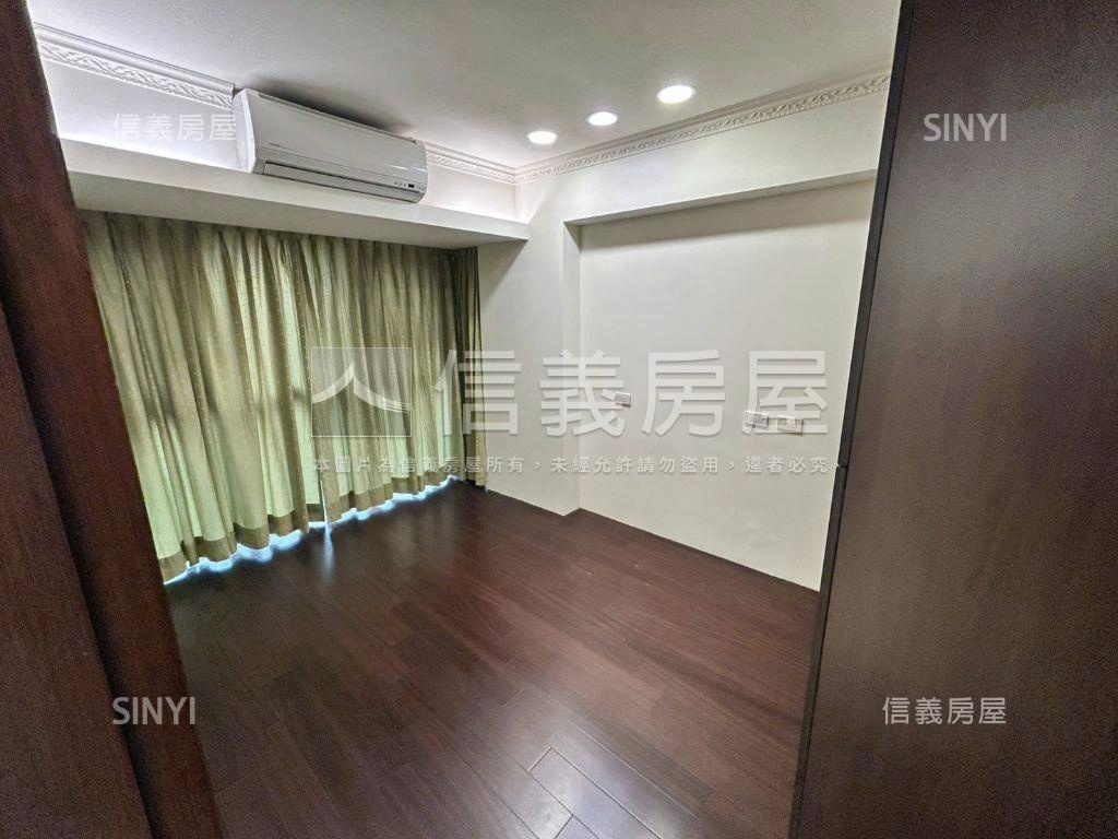 中央三街獨棟３房車位房屋室內格局與周邊環境