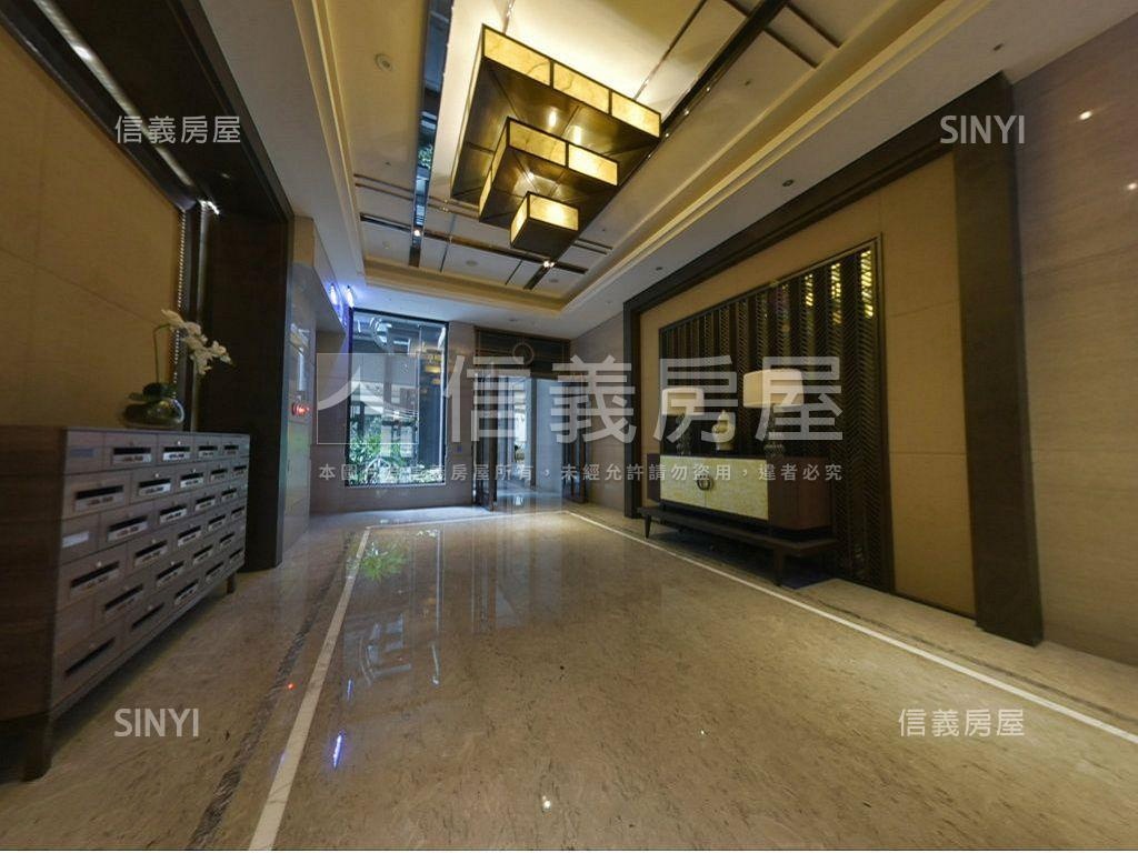 皇苑逸品苑稀有三房平車房屋室內格局與周邊環境