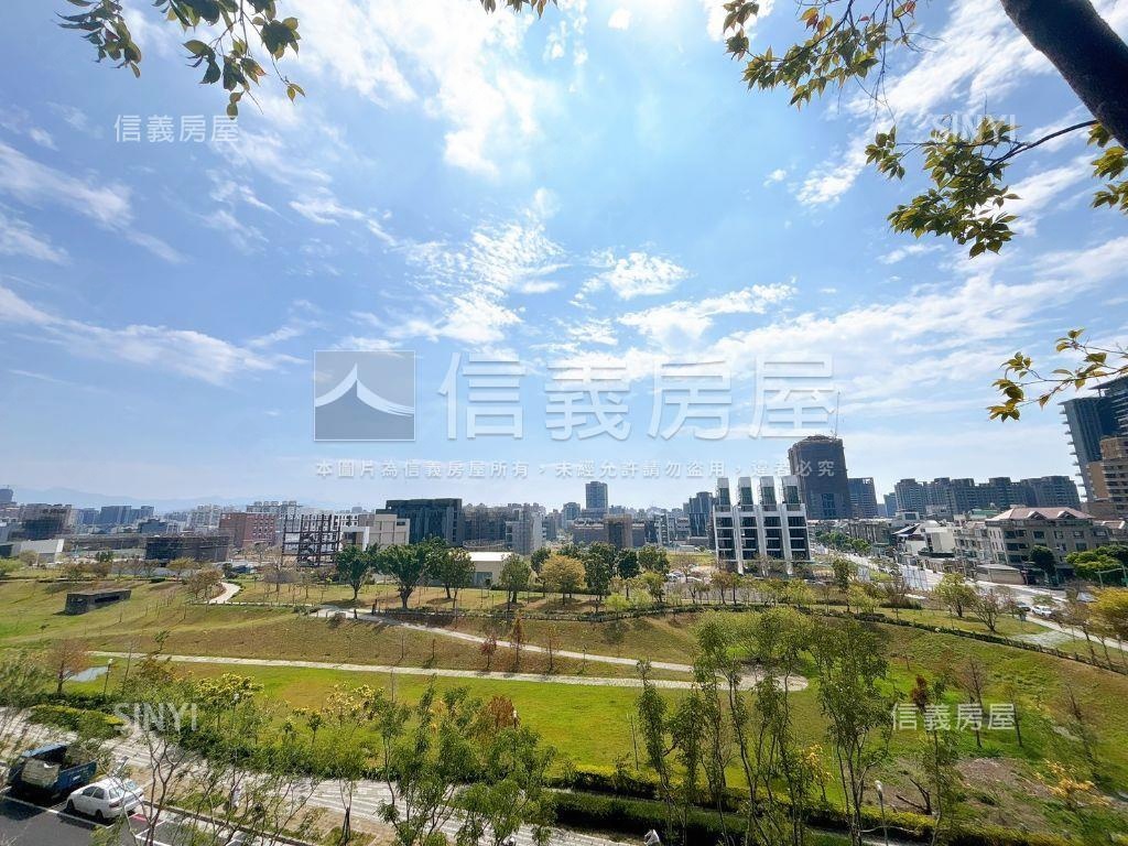 陸府朝南面公園三房雙車位房屋室內格局與周邊環境