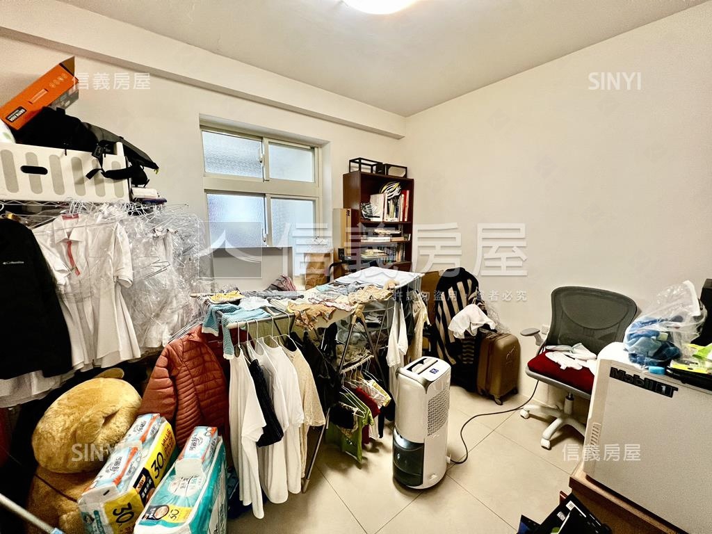 錦秀美妝方正獨層黃金３樓房屋室內格局與周邊環境