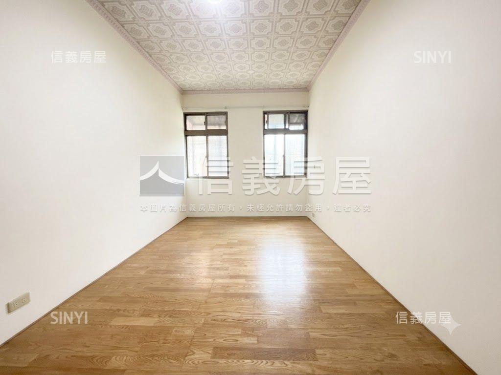 後港二路邊間三面採光房屋室內格局與周邊環境
