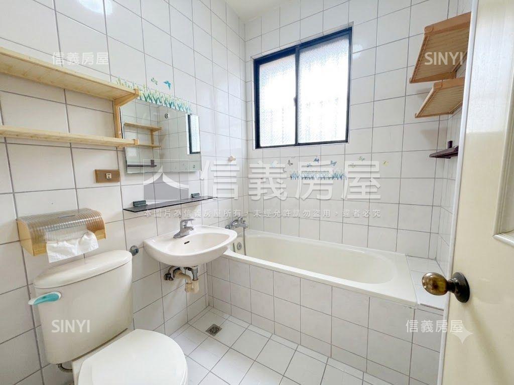 後港二路邊間三面採光房屋室內格局與周邊環境