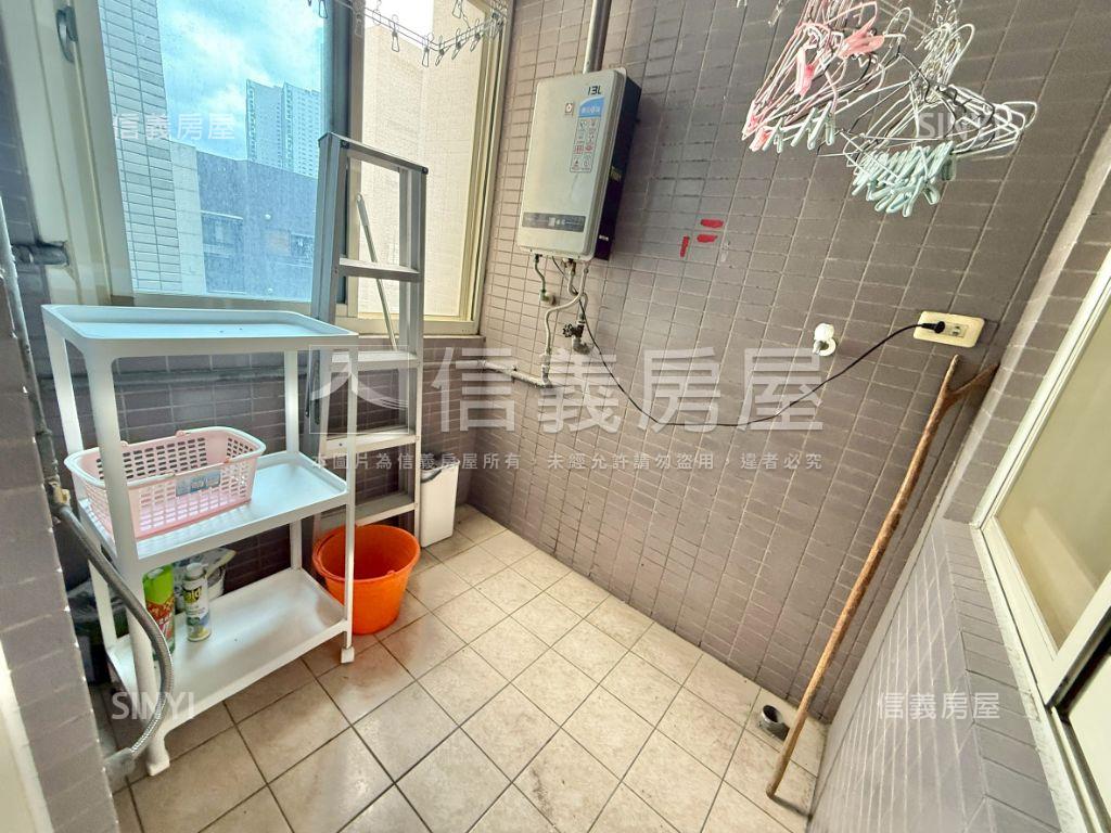 台北新視窗精品三房車位房屋室內格局與周邊環境