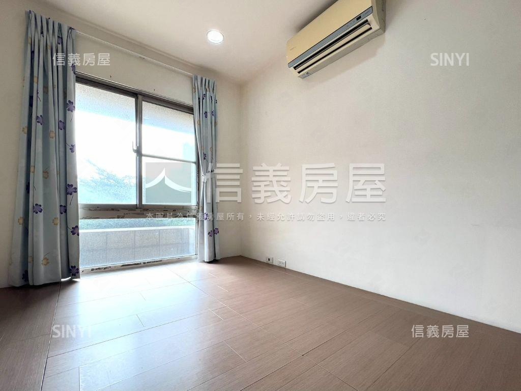 新站宏築三房車位房屋室內格局與周邊環境