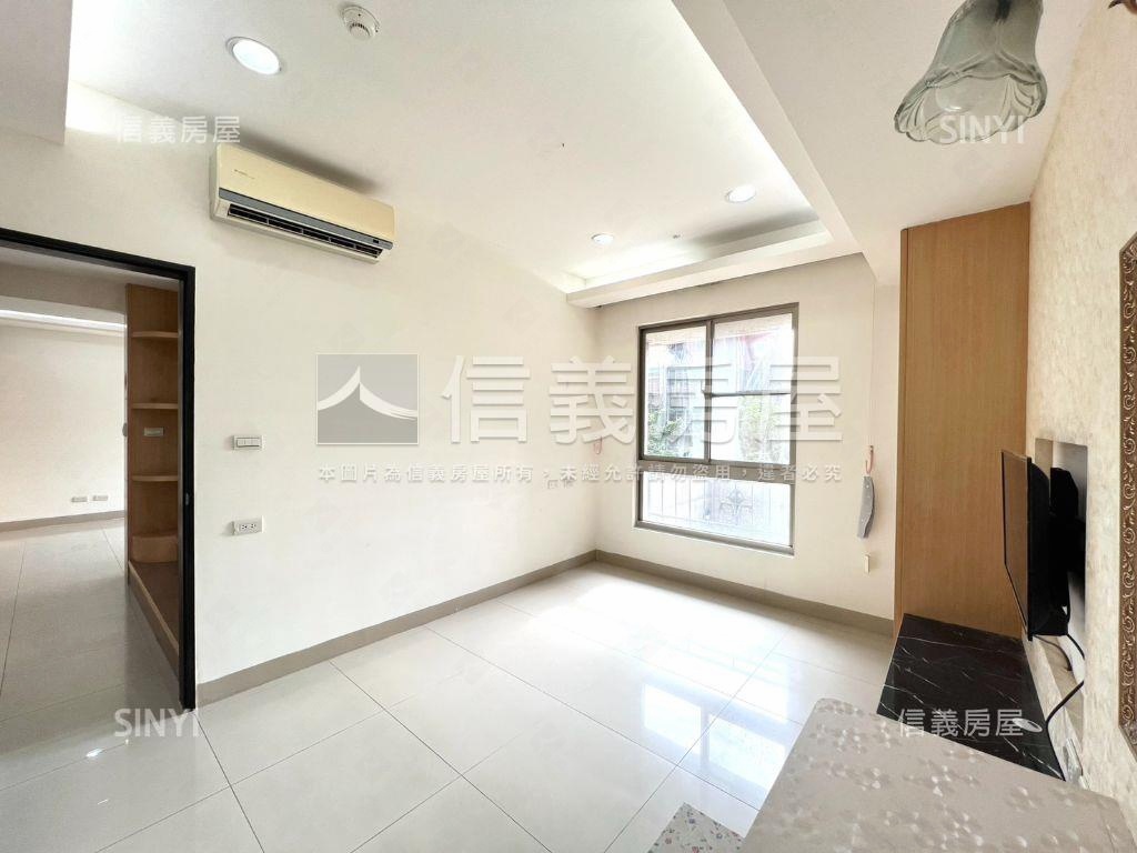 新站宏築三房車位房屋室內格局與周邊環境