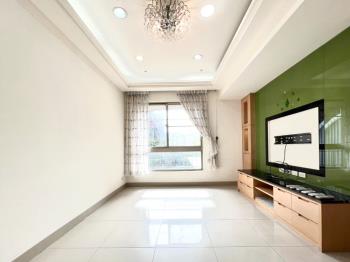 新站宏築三房車位