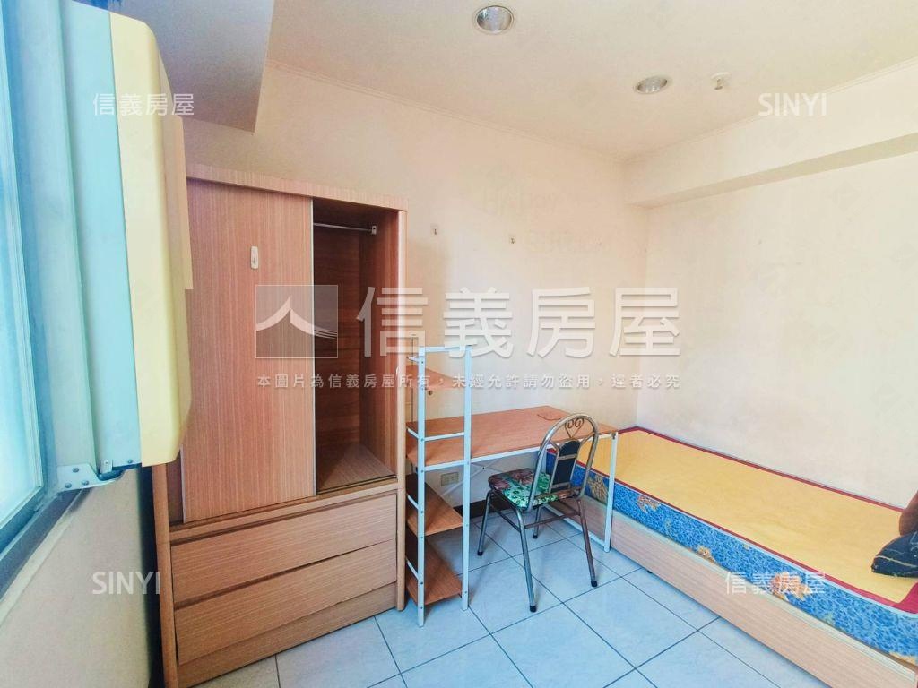 近中興大學美四房車位房屋室內格局與周邊環境