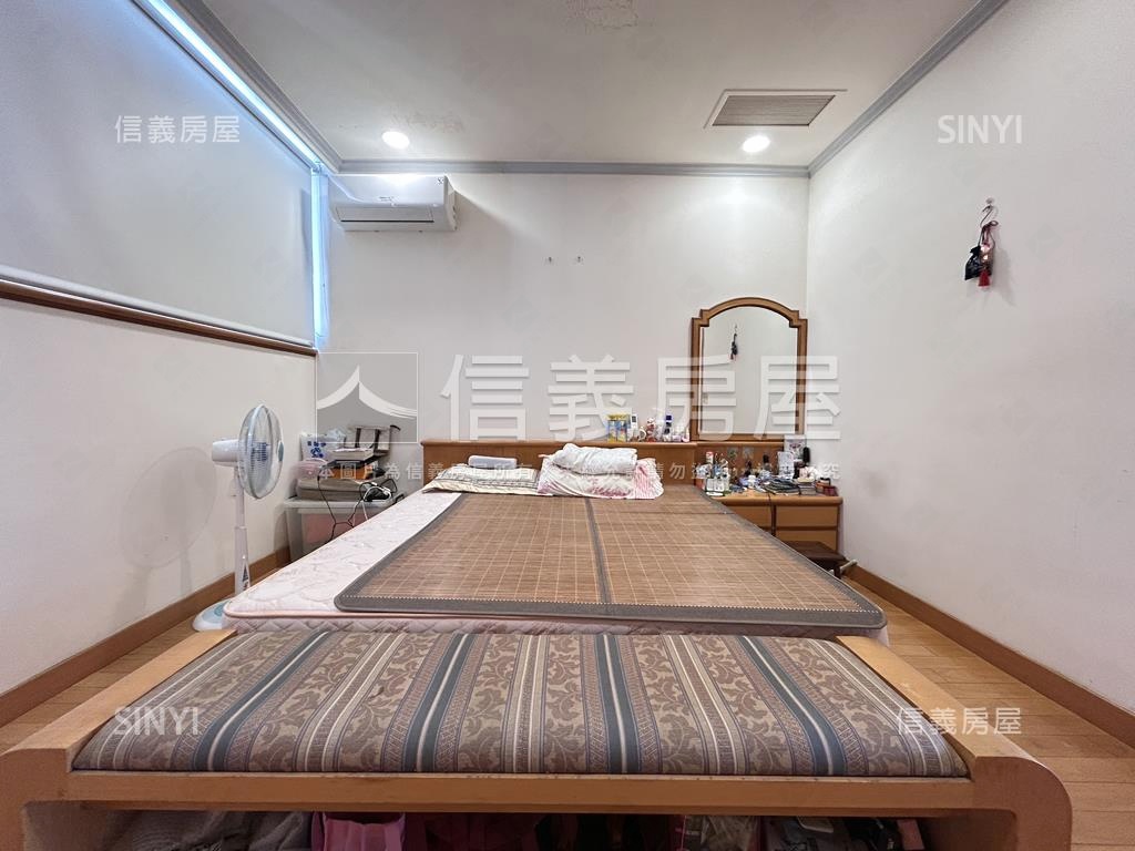 景美河畔豪景頂峰樓中樓房屋室內格局與周邊環境