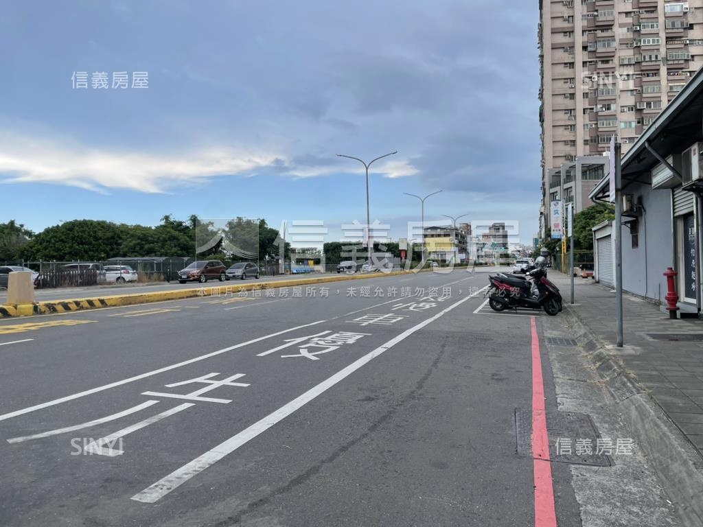 澹寧居臨路透天住店房屋室內格局與周邊環境