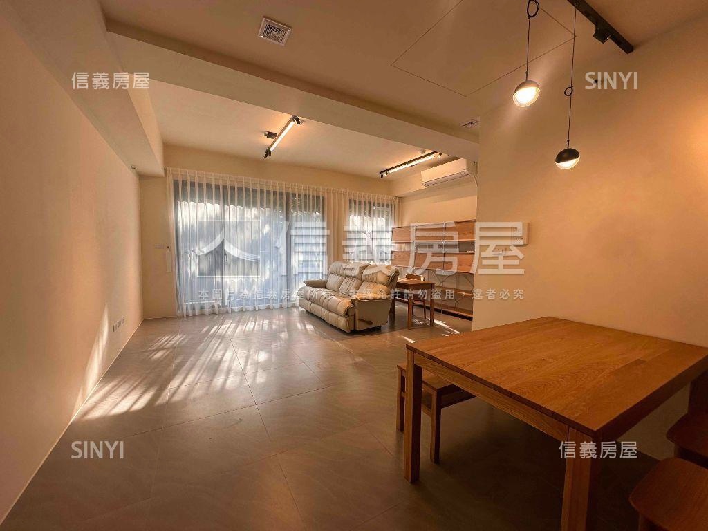 學府首席大２房車位房屋室內格局與周邊環境