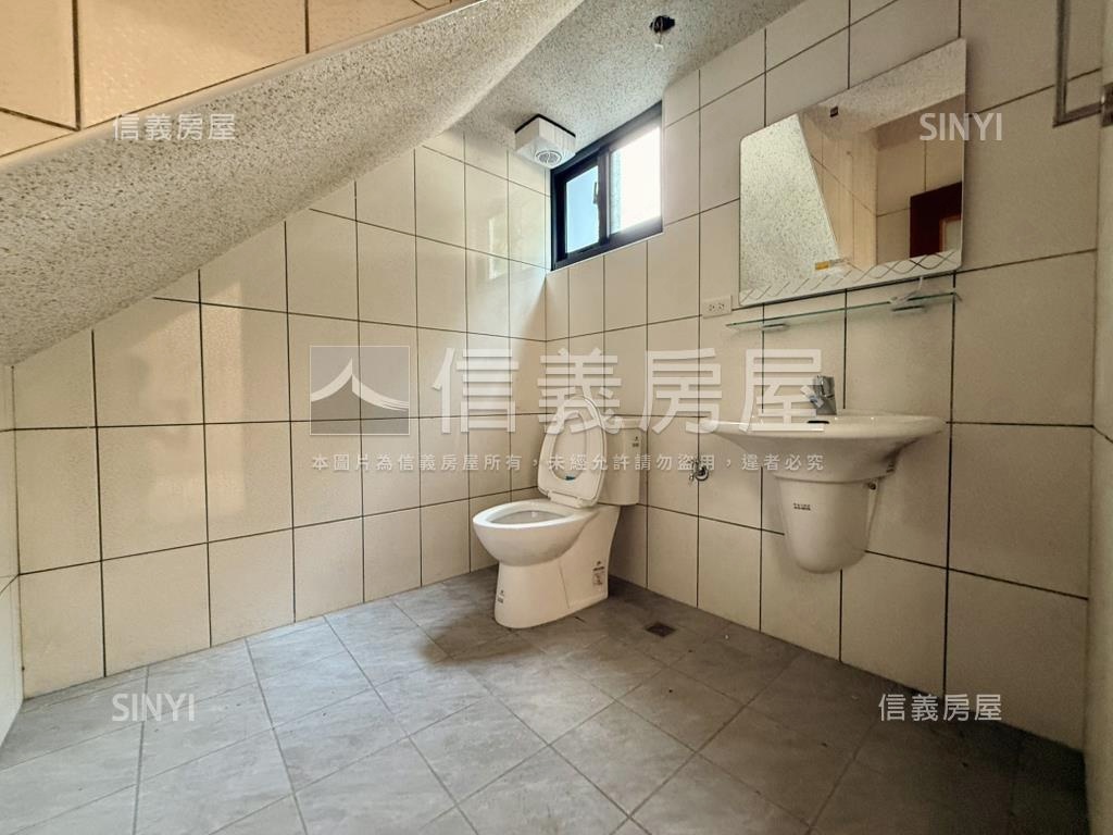 花壇全新大面寬透天房屋室內格局與周邊環境