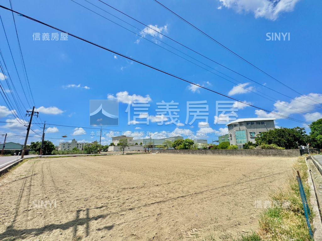 新化北勢三面臨路方正農地房屋室內格局與周邊環境