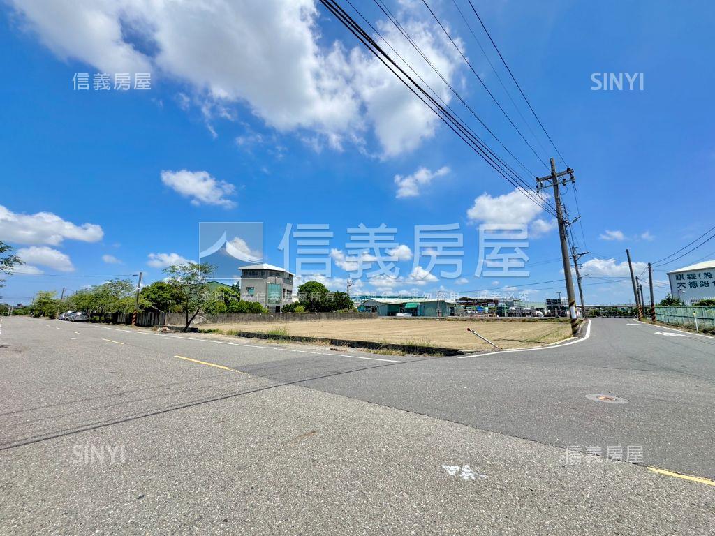 新化北勢三面臨路方正農地房屋室內格局與周邊環境