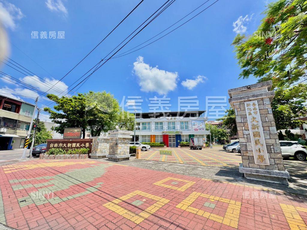 新化北勢三面臨路方正農地房屋室內格局與周邊環境