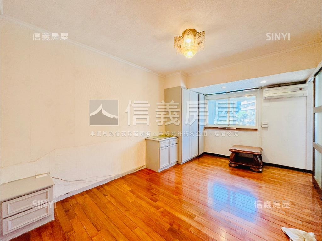 信義國品§邊間三房陽光居房屋室內格局與周邊環境