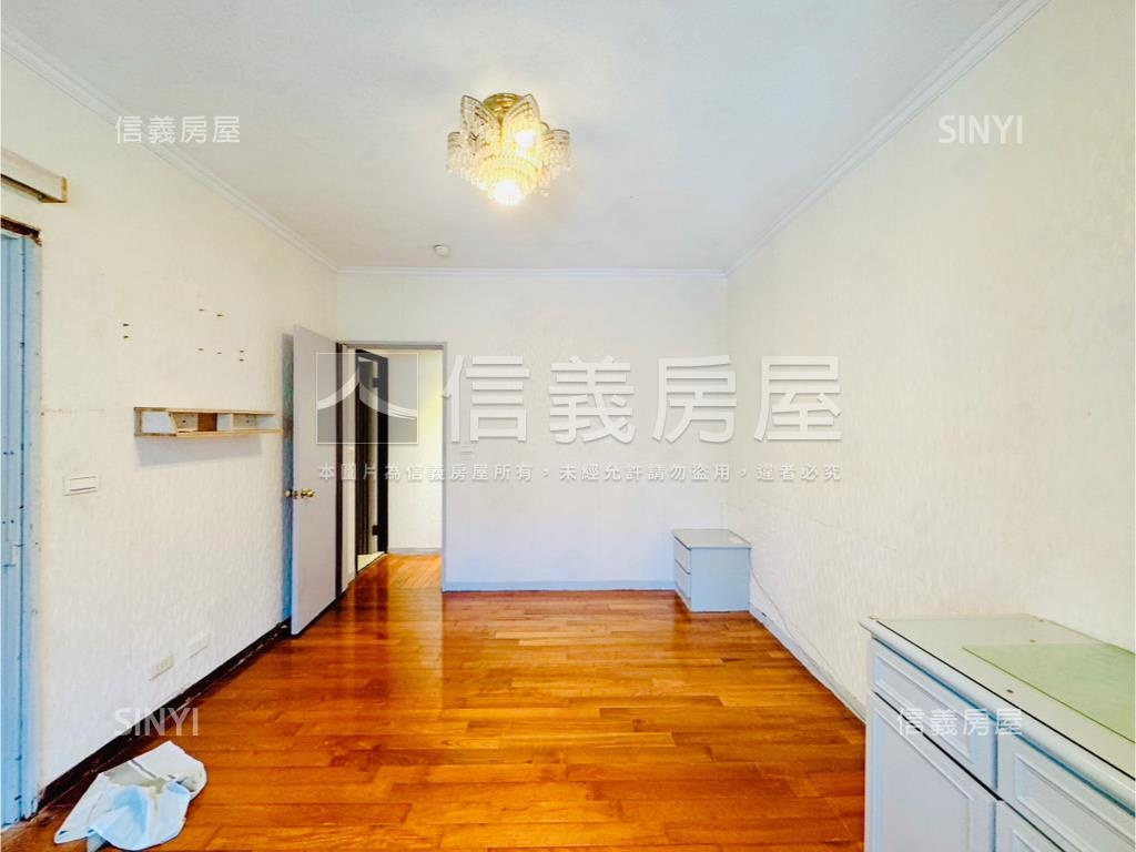 信義國品§邊間三房陽光居房屋室內格局與周邊環境