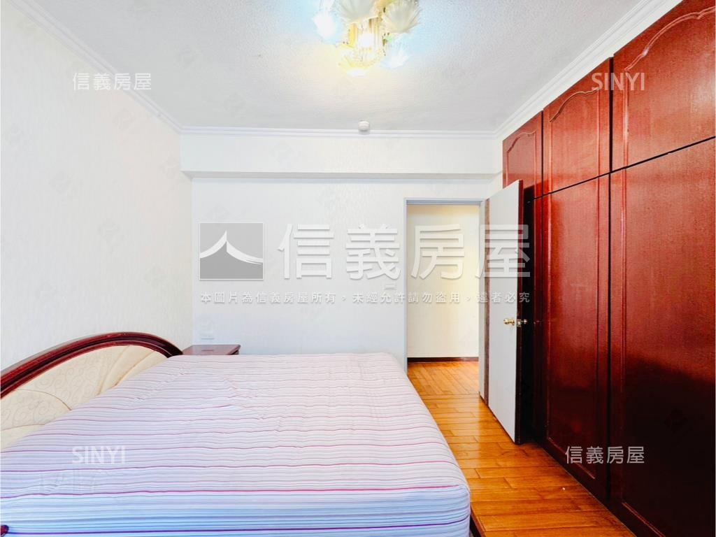信義國品§邊間三房陽光居房屋室內格局與周邊環境