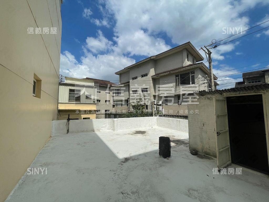 近竹科大地坪透天房屋室內格局與周邊環境