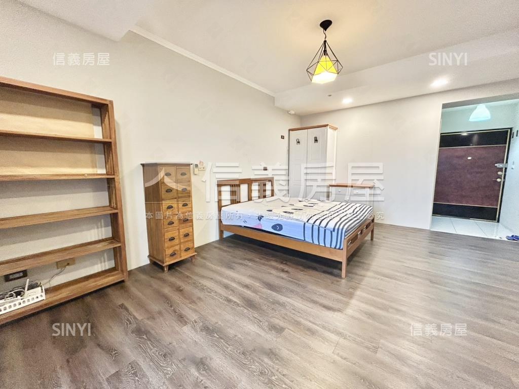 花園廣埸。高樓景觀美屋房屋室內格局與周邊環境