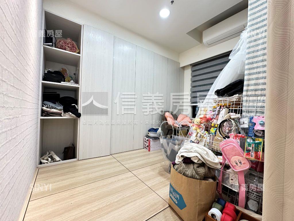 站前京華高樓景觀四房車位房屋室內格局與周邊環境