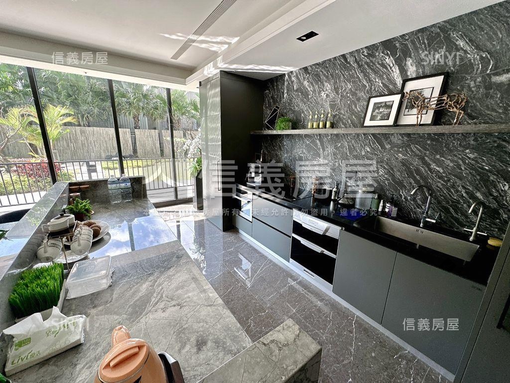 春城台北港高樓海景觀景台房屋室內格局與周邊環境