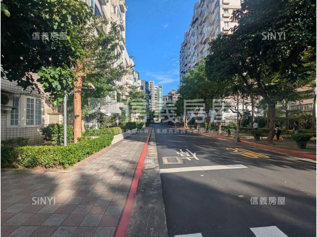 世貿新城綠意盎然一樓房屋室內格局與周邊環境