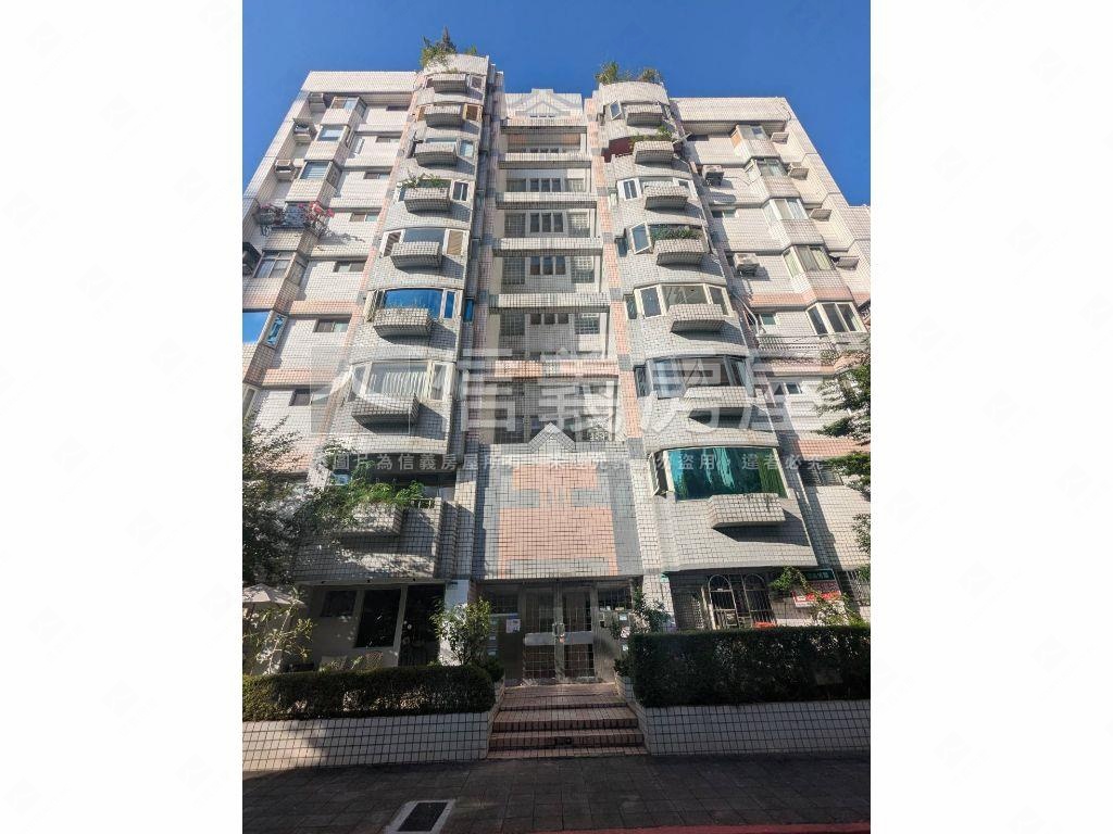 世貿新城綠意盎然一樓房屋室內格局與周邊環境