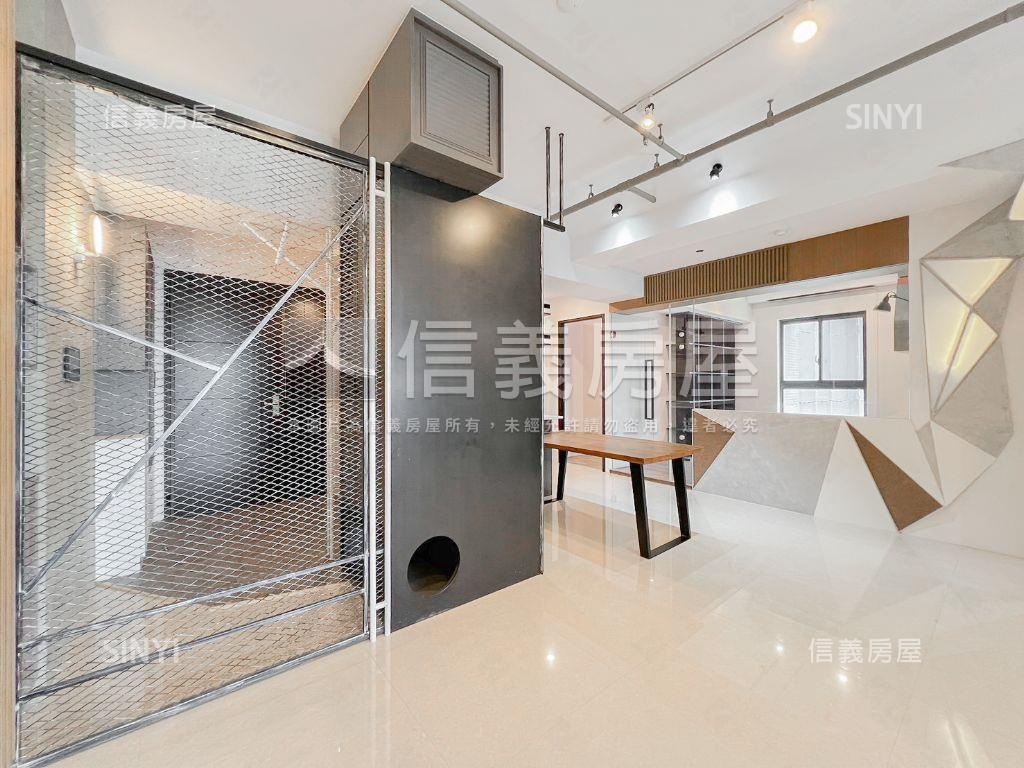 大城雲杉裝潢戶平車房屋室內格局與周邊環境