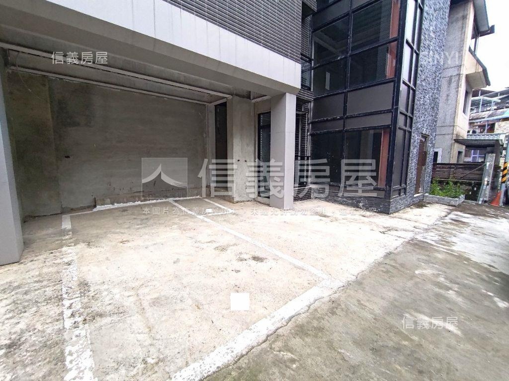 吉祥獨棟透天６房車位房屋室內格局與周邊環境